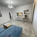 Near Sea Apart Mamaia Nord Apartamento *